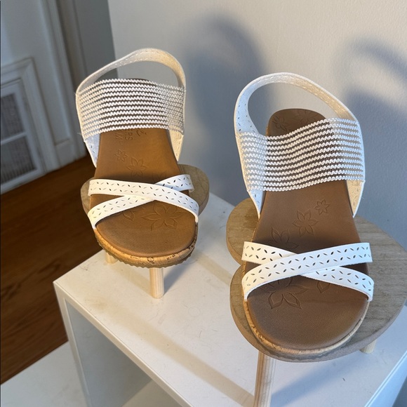 SKECHERS  WOMENS WHITE SANDALS SIZE 10 - Picture 9 of 16